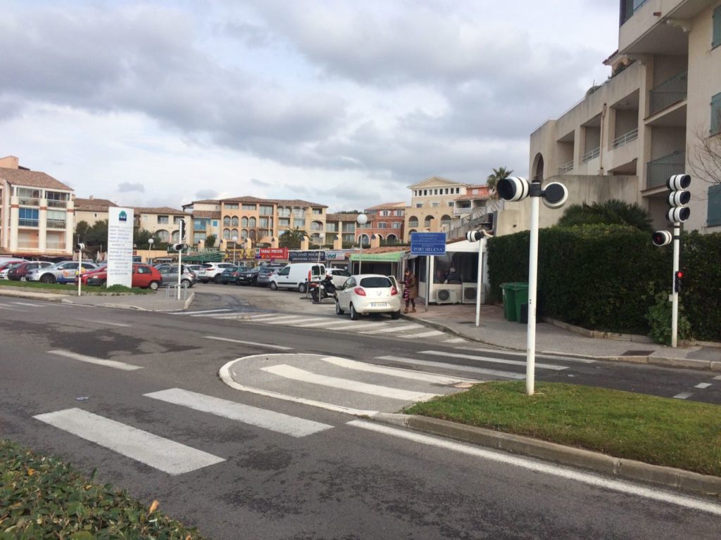 Atração no Grand Marché de Sanary-su-Mer