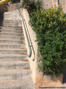 escda no final da Corniche des Baux em Sanary Sur Mer