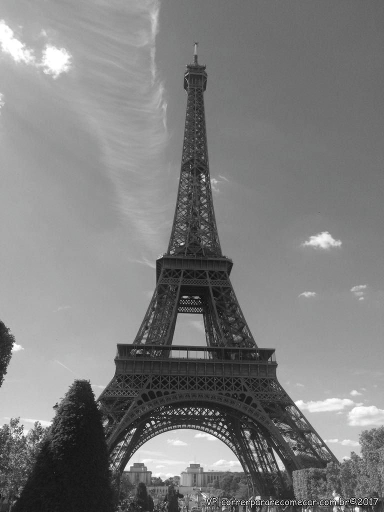 Correr para Recomeçar Torre Eiffel