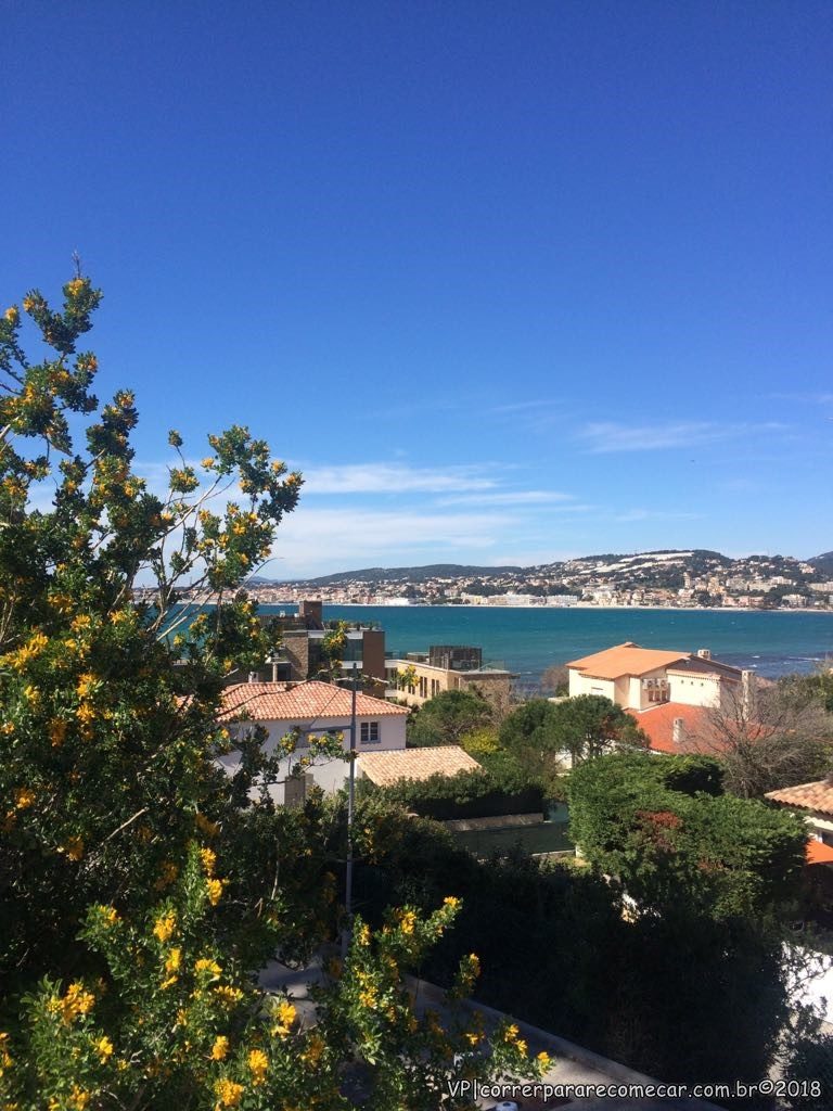 Bandol ao fundo vista de Sanary