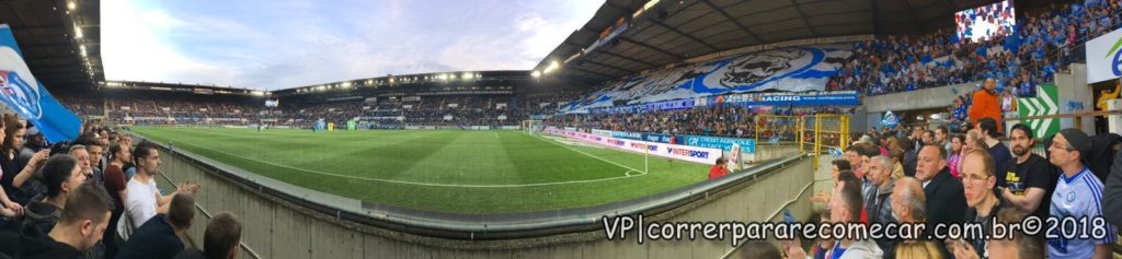 Panorâmica do estádio. Foto de Didier Beaudu.