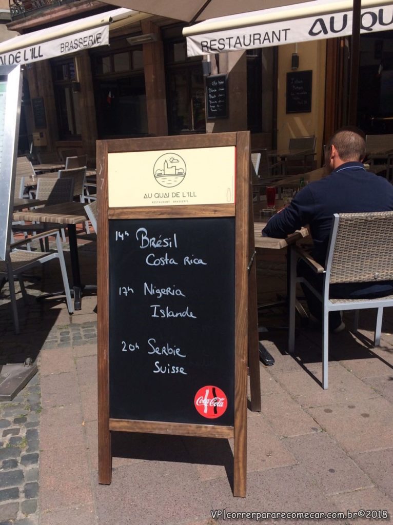 Copa 2018 no quadro de sugestão de cardápio de restaurante - Strasbourg