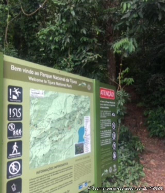 placa de sinalização da entrada da \Floresta Nacional da Tijuca -RJ