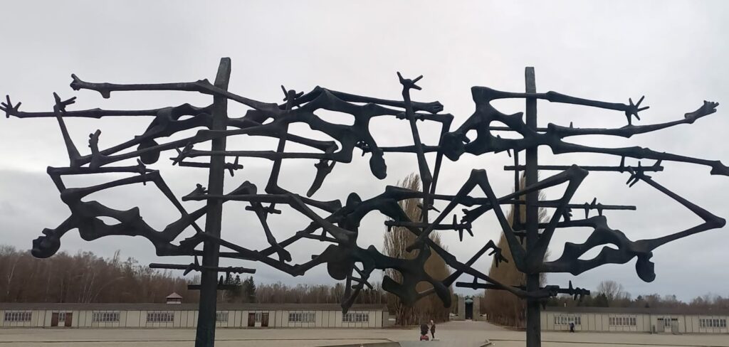 Dachau: uma caminhada difícil para nunca esquecer